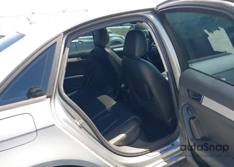 2009 Audi A4 2.0T Premium из США, поврежденный, VIN WAULF78K29N025215